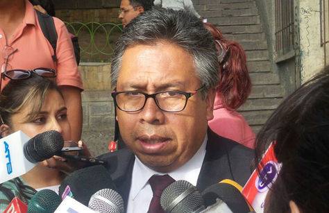 La verborrea de Larrea de postergar elecciones