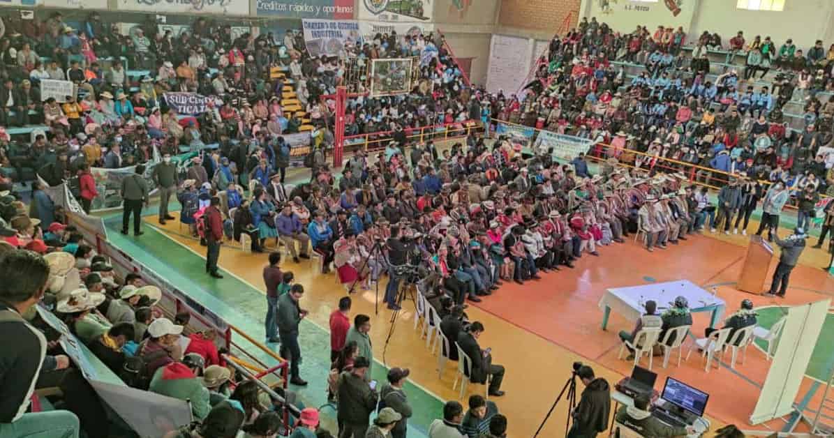 Organizaciones sociales conocen el modelo soberano de industrialización del litio