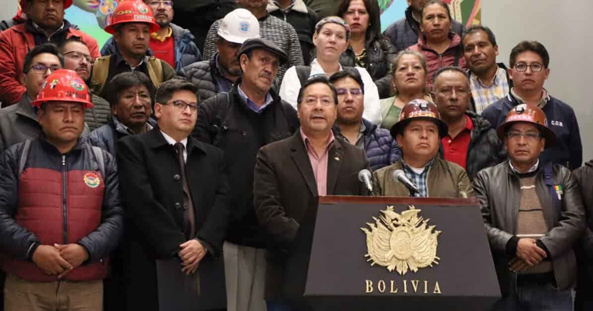 Gobierno y COB acuerdan un aumento del 3% al salario básico y 5% al mínimo