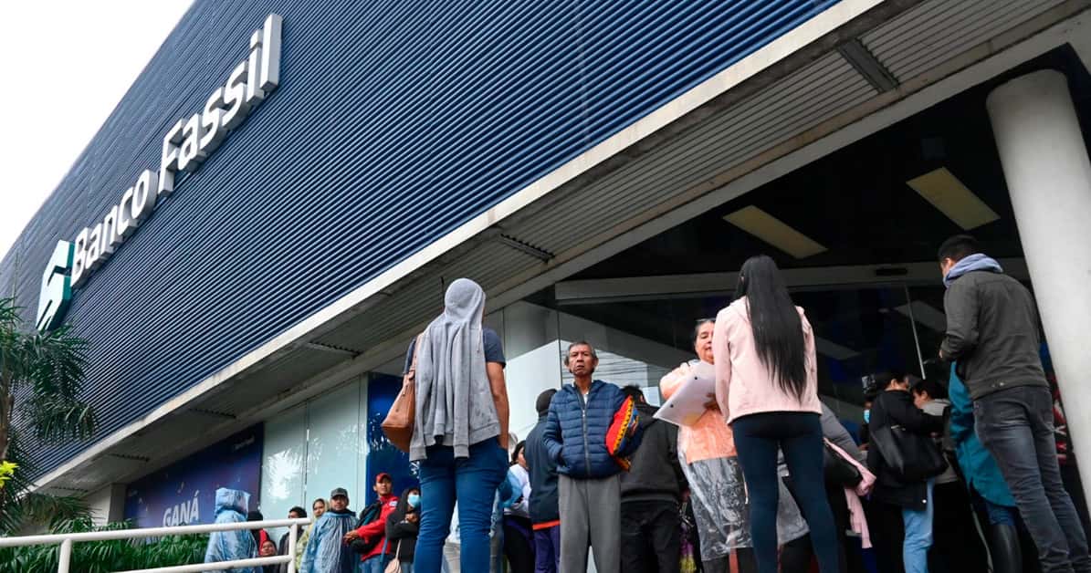 UIF identifica a más de 50 empresarios cruceños con desvíos por Bs 4.000 millones